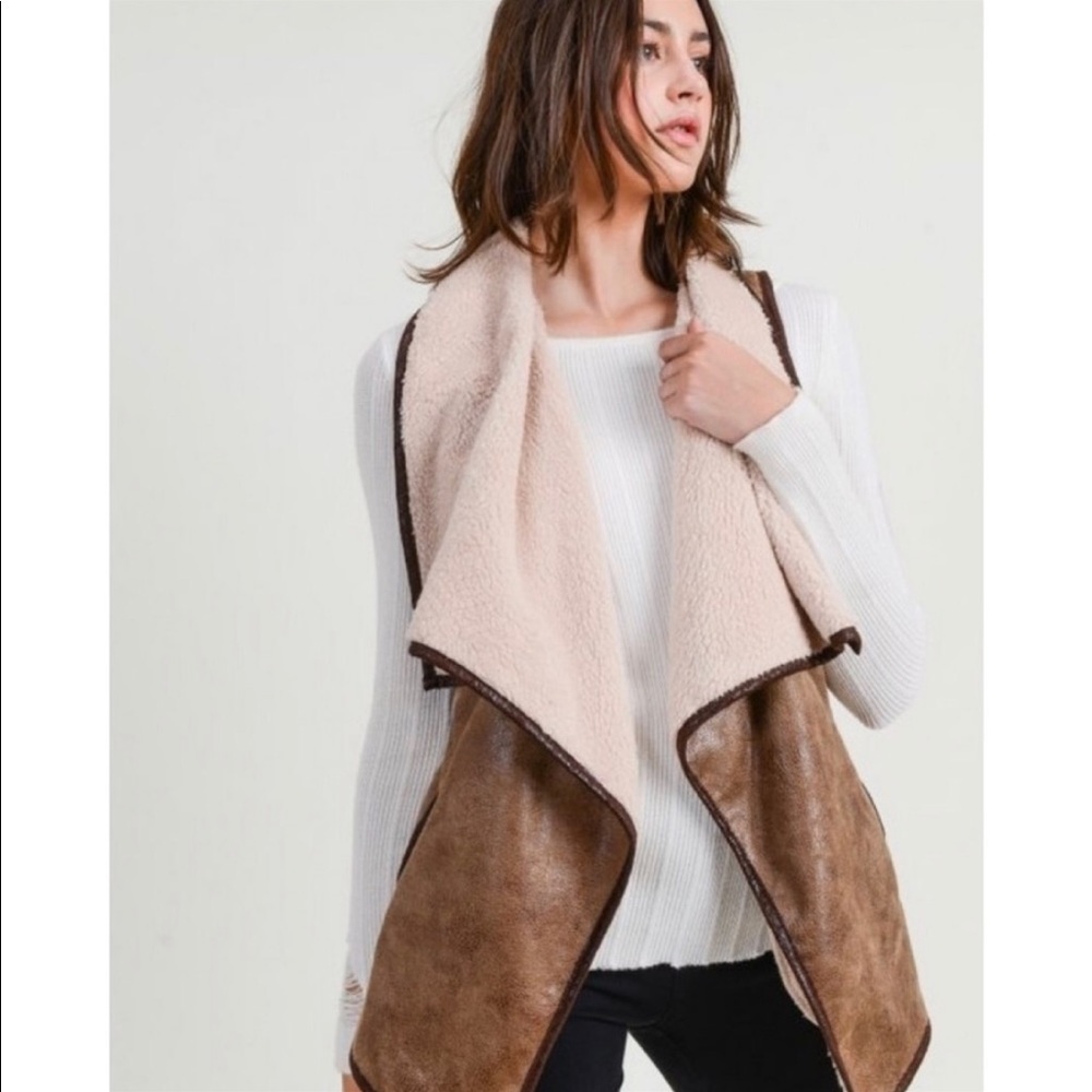 🔥Host Pick 🔥Crackled Faux Leather Vest